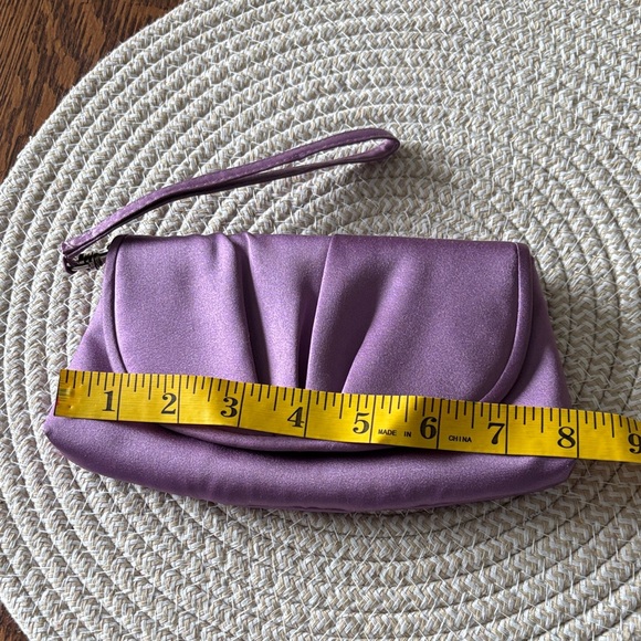 Elegant Purple Clutch Bag - Picture 4 of 5